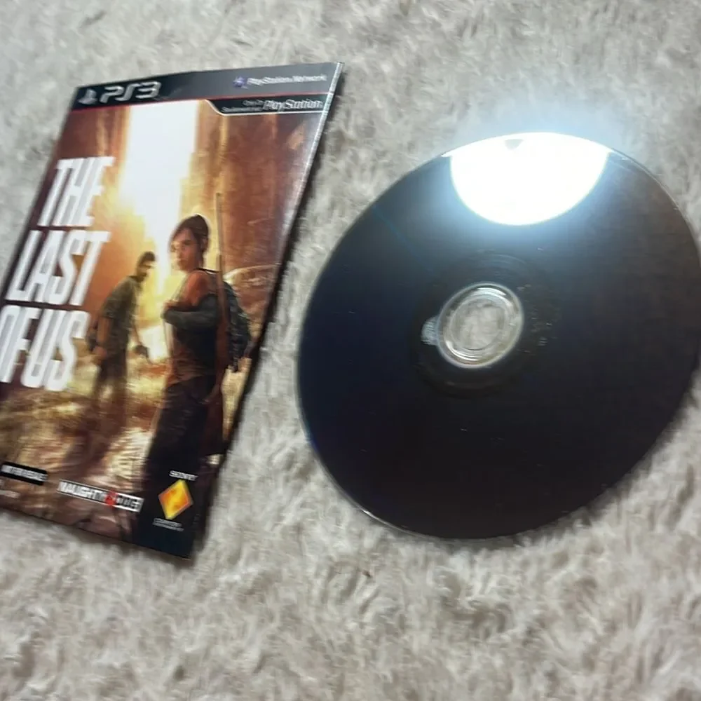 game bundle PS3 batman arkham origins  , the last of us , resonance of fate